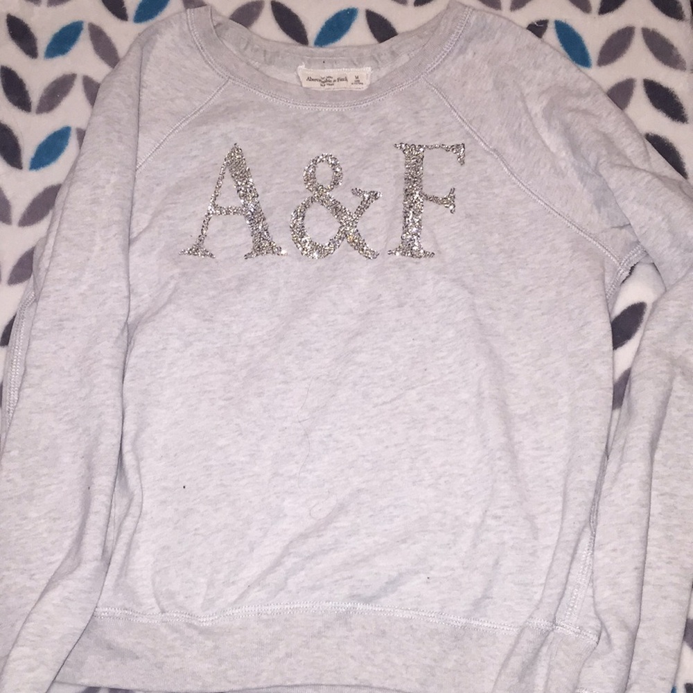 ✨Abercrombie and Fitch sweater✨